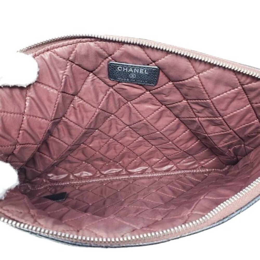 Authentic CHANEL CC Caviar Learher Quilted Cosmetic /Classic Clutch Bag - Picture 11 of 13